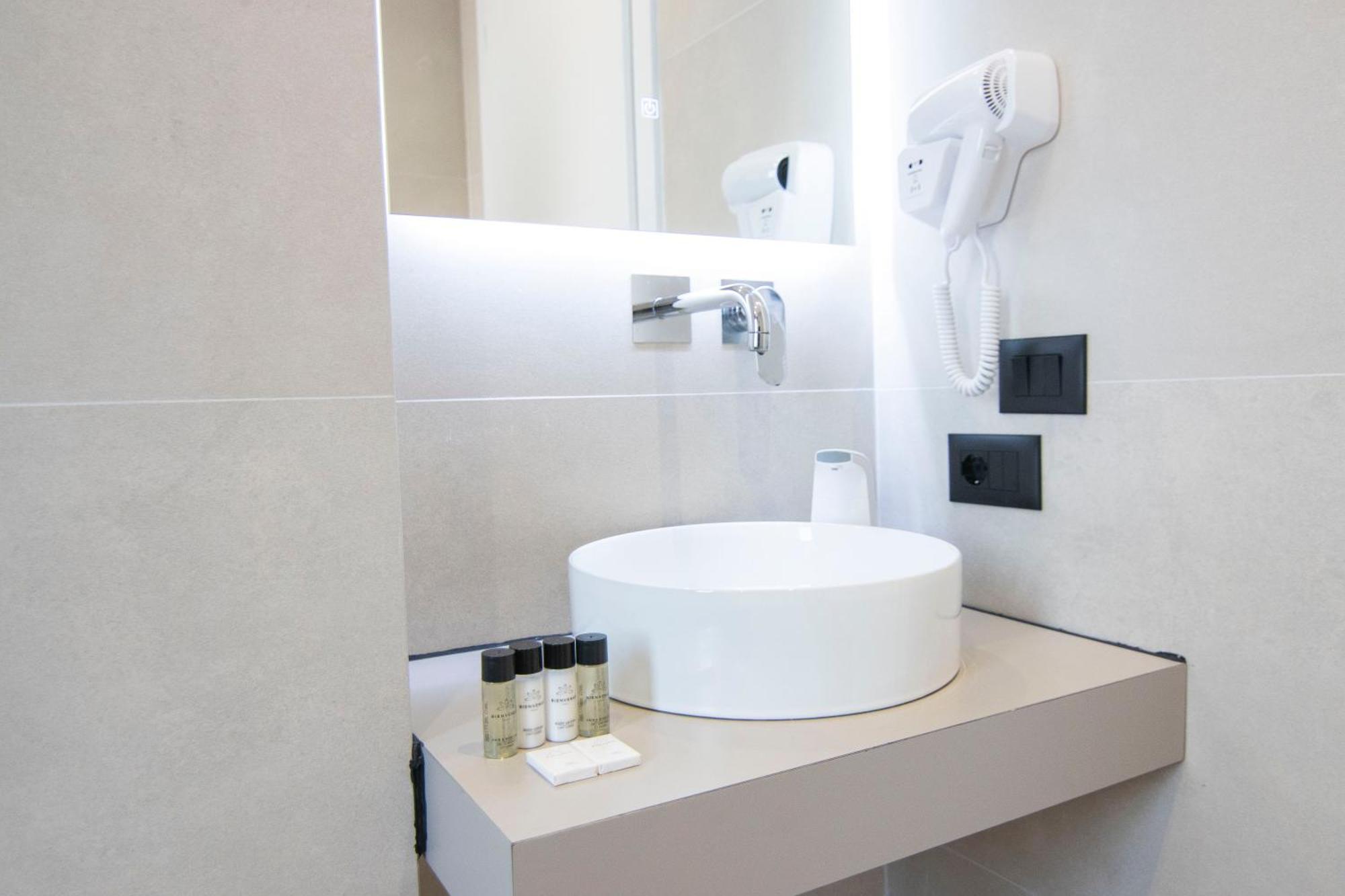 Mina Luxury Rooms Tirana Exterior photo