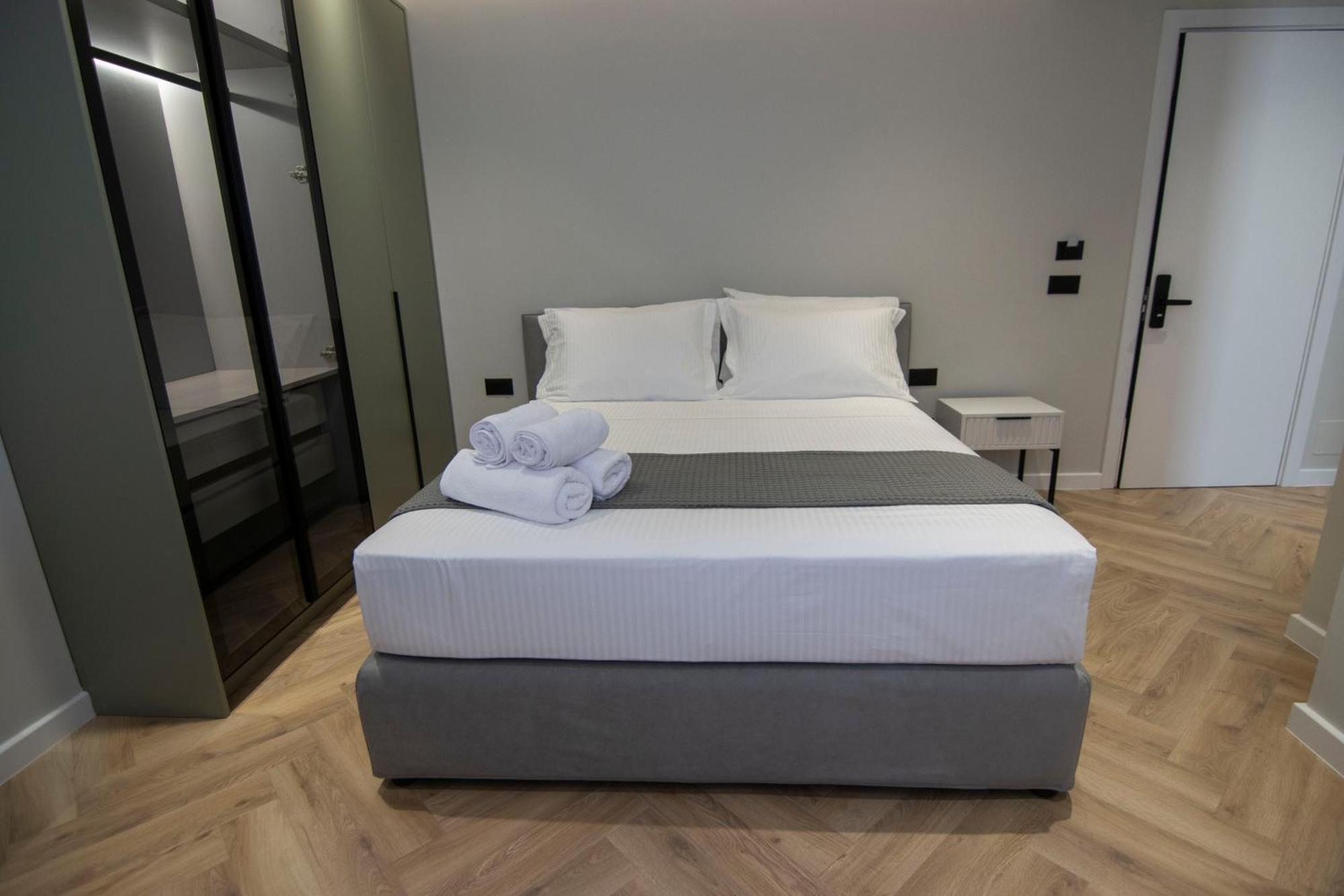 Mina Luxury Rooms Tirana Exterior photo